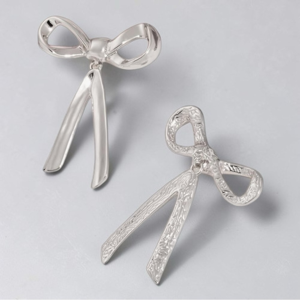 Silver Bow Drop Dangle Earrings, New in Box! - Picture 3 of 16